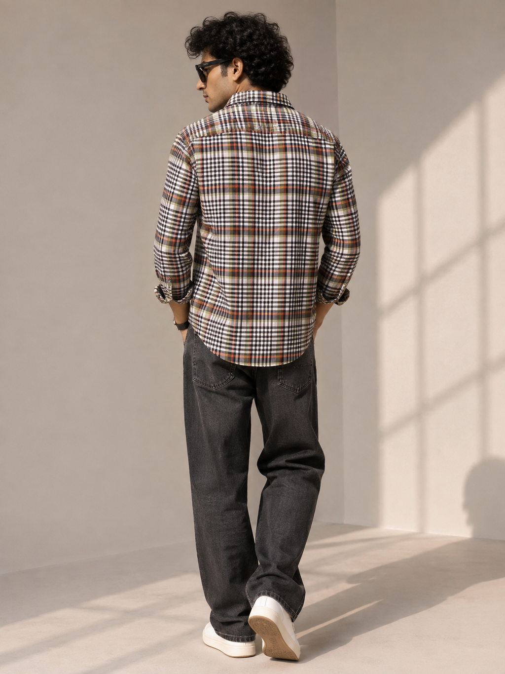 Men’s Multicolor Checked Full-Sleeve Casual Shirt with Smart-Fit Trousers
